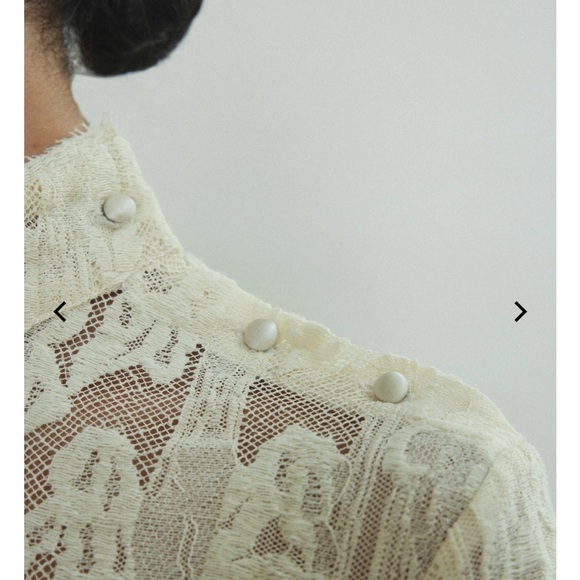 Elegant Cream Lace Long Sleeve Tunic - Picture 6 of 11